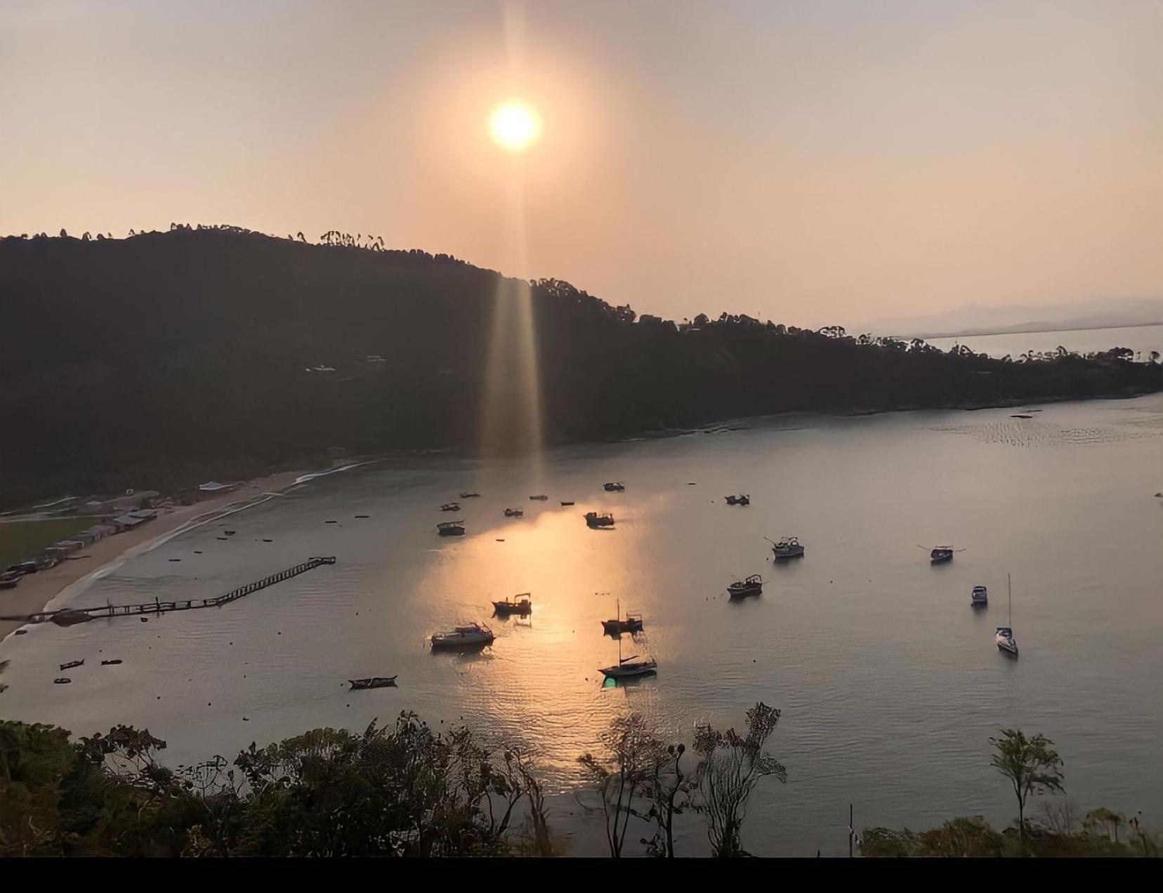 Mar De Bougainville Governador Celso Ramos Exterior foto